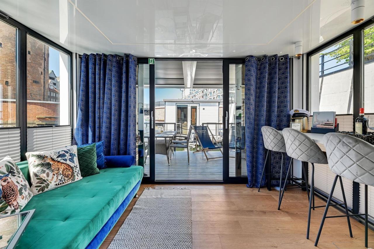 Domy Na Wodzie - La Mare Motlava Houseboats With Sauna By Downtown Apartments 格但斯克 外观 照片