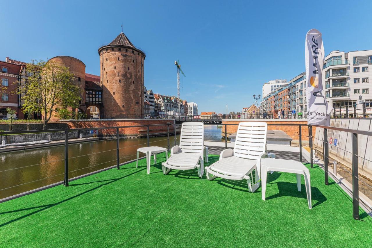 Domy Na Wodzie - La Mare Motlava Houseboats With Sauna By Downtown Apartments 格但斯克 外观 照片