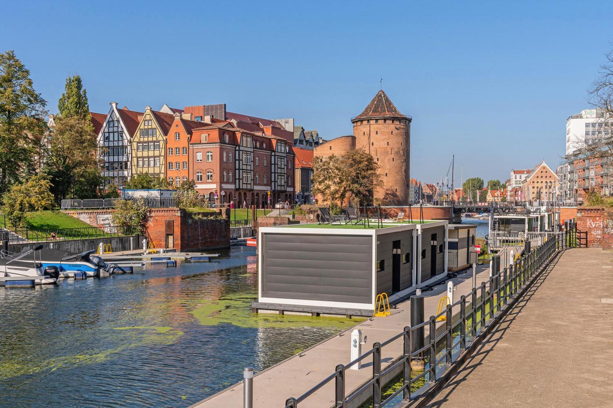 Domy Na Wodzie - La Mare Motlava Houseboats With Sauna By Downtown Apartments 格但斯克 客房 照片